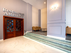 Hotel AMBASADOR