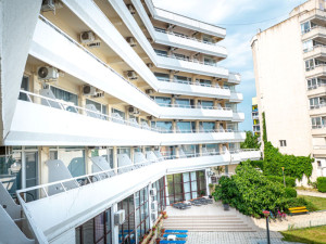 Hotel AMBASADOR