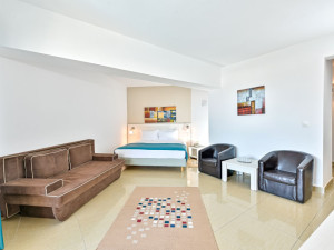 Hotel AMBASADOR