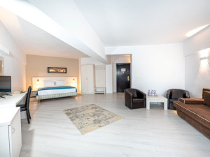 Hotel AMBASADOR