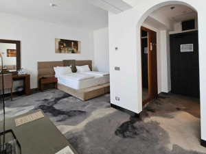 Hotel IAKI