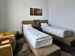 Hotel IAKI