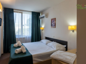Hotel FLORA