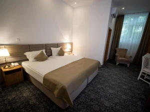 Hotel QUEEN VERA (fostul Palm Beach)
