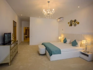Hotel QUEEN VERA (fostul Palm Beach)