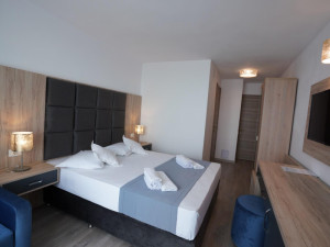 Hotel OPAL