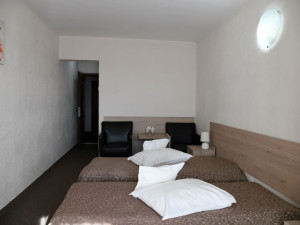 Hotel MURES