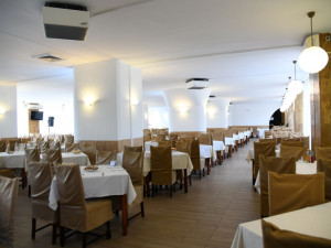 Hotel MURES