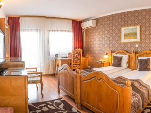 Hotel KORONA