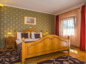 Hotel KORONA