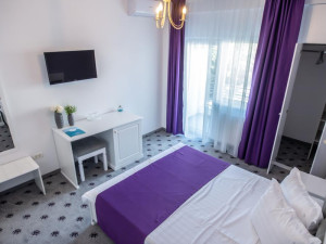 Hotel TADORA