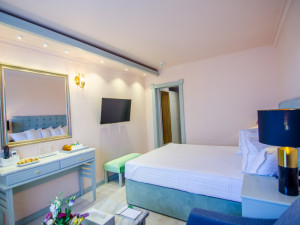 Complex PHOENICIA BLUE VIEW AMFITEATRU