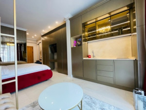 SOLID RESIDENCE