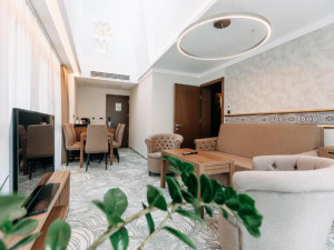 Hotel CRYSTAL