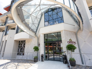 Hotel CRYSTAL