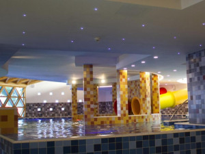 Hotel CRYSTAL