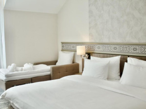 Hotel CRYSTAL