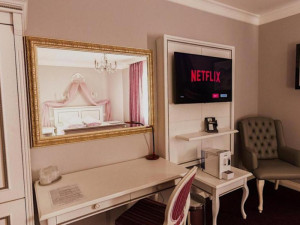 Hotel 4 CARDINAL BOUTIQUE
