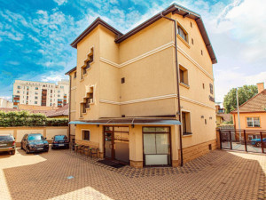 Hotel 4 CARDINAL BOUTIQUE - Brasov