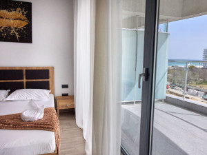 HOLIDAY CASA DEL MAR