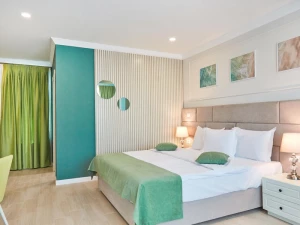 Hotel AZALEEA