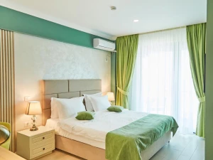 Hotel AZALEEA