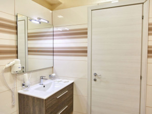 APARTAMENTE WHITE TOWER