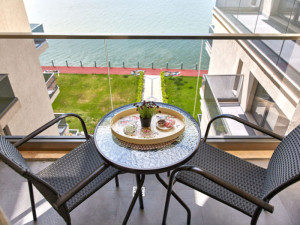 APARTAMENTE EXTERIOR