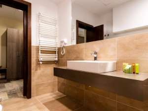 Hotel IZVOARE