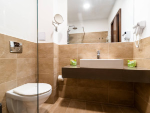 Hotel IZVOARE