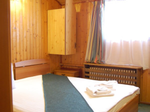 Hotel BUCEGI PORTILE REGATULUI