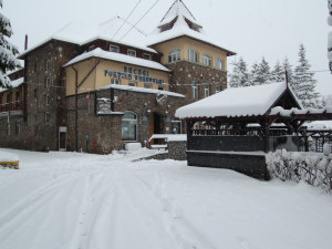 Hotel BUCEGI PORTILE REGATULUI