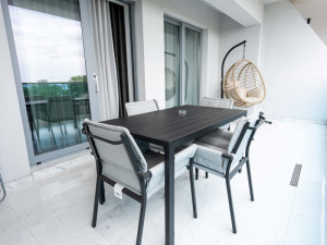 WAVE 6 APARTMENTS