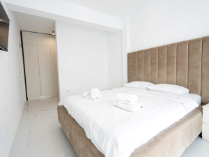 WAVE 6 APARTMENTS