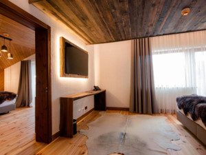 HOTEL HANUL BUCOVINEI