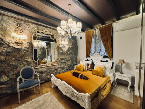 HOTEL CONACUL COROANEI LUXURY BOUTIQUE MANSION