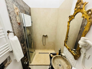 HOTEL CONACUL COROANEI LUXURY BOUTIQUE MANSION