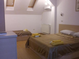 VILA MARYNERO