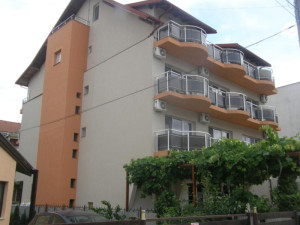 VILA MARYNERO